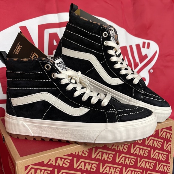 Vans Men’s Sk8-Hi Mite-1
(Suede) Black/Leopard
VNOA5HZY6D8
boots - sneakers - Picture 8 of 16